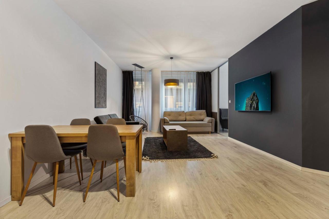 Apartmán Lam Anthracite W Ac & Balcony Bratislava Exteriér fotografie